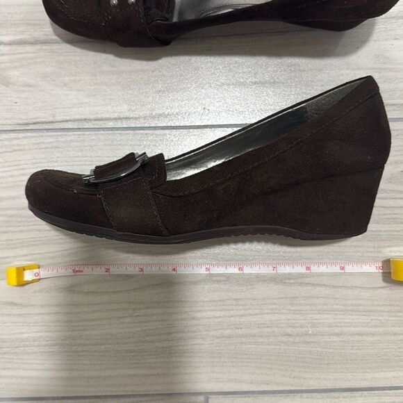 Marc Fischer Brown Wedge Buckle Heel Size 7.5 Women’s - Picture 6 of 7
